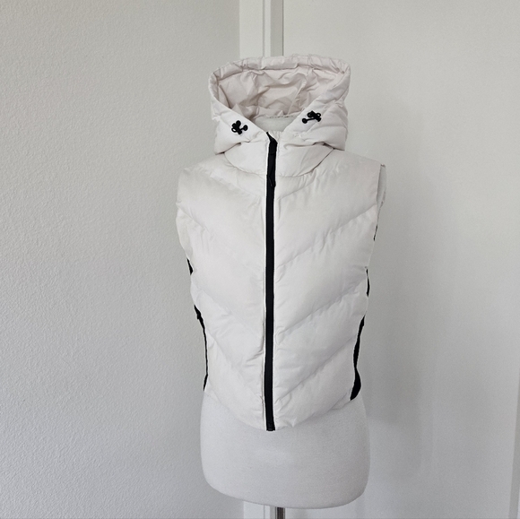 Zara Puffer Hooded Vest Ivory & Black Full Zip Closure Outerwear Fitted size XL - Picture 2 of 16